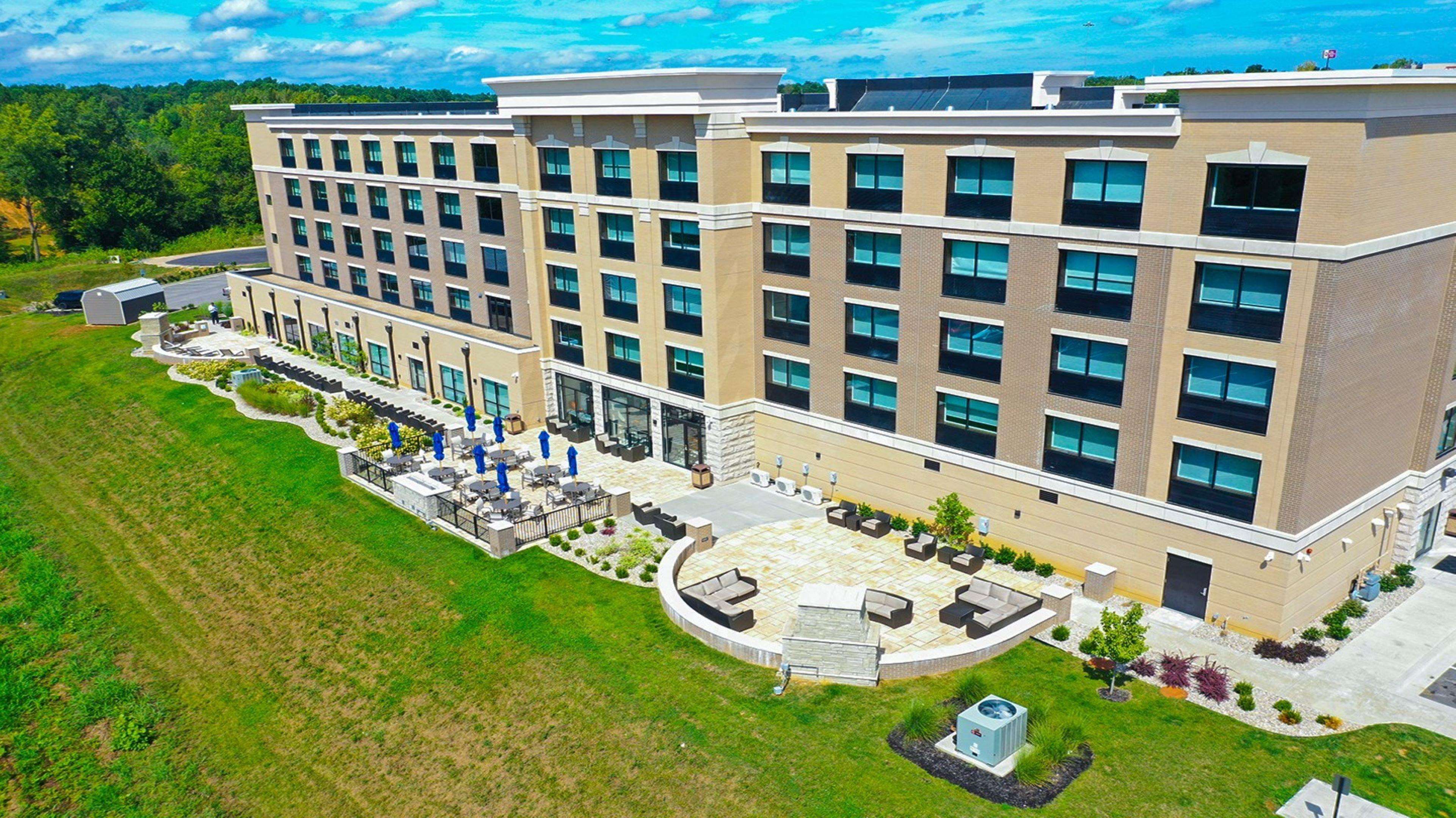 Holiday Inn Express & Suites - Elizabethtown North By Ihg Bagian luar foto