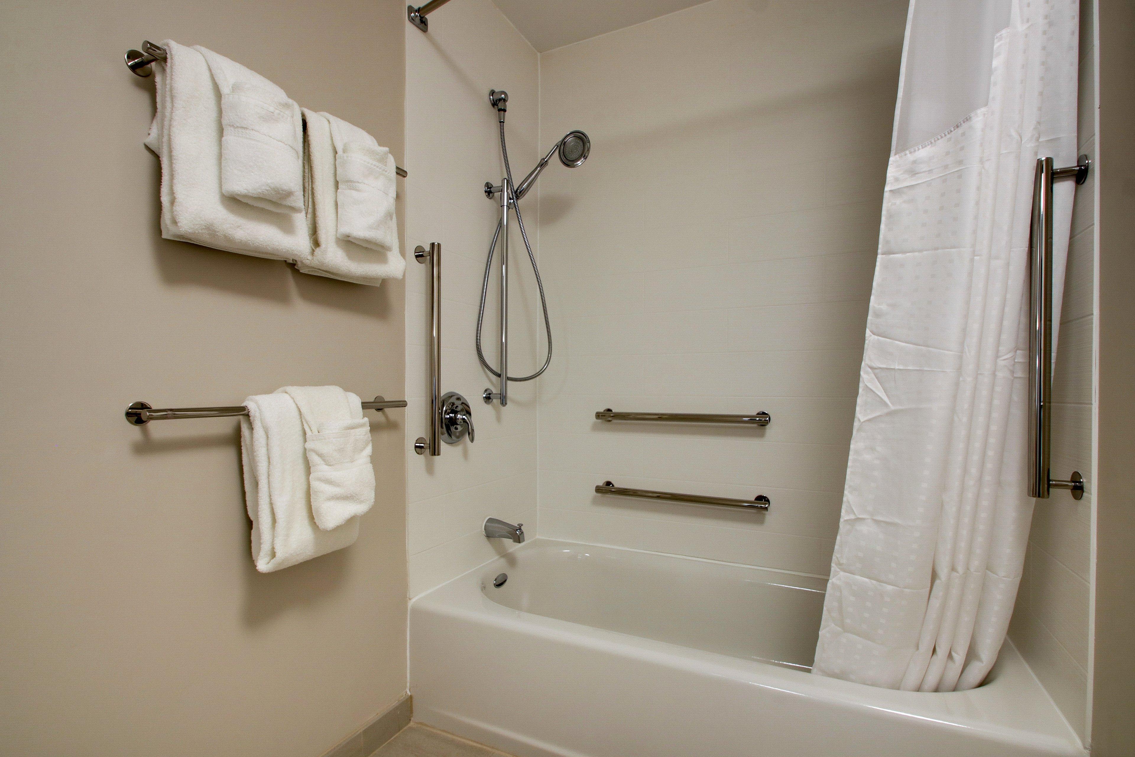 Holiday Inn Express & Suites - Elizabethtown North By Ihg Bagian luar foto