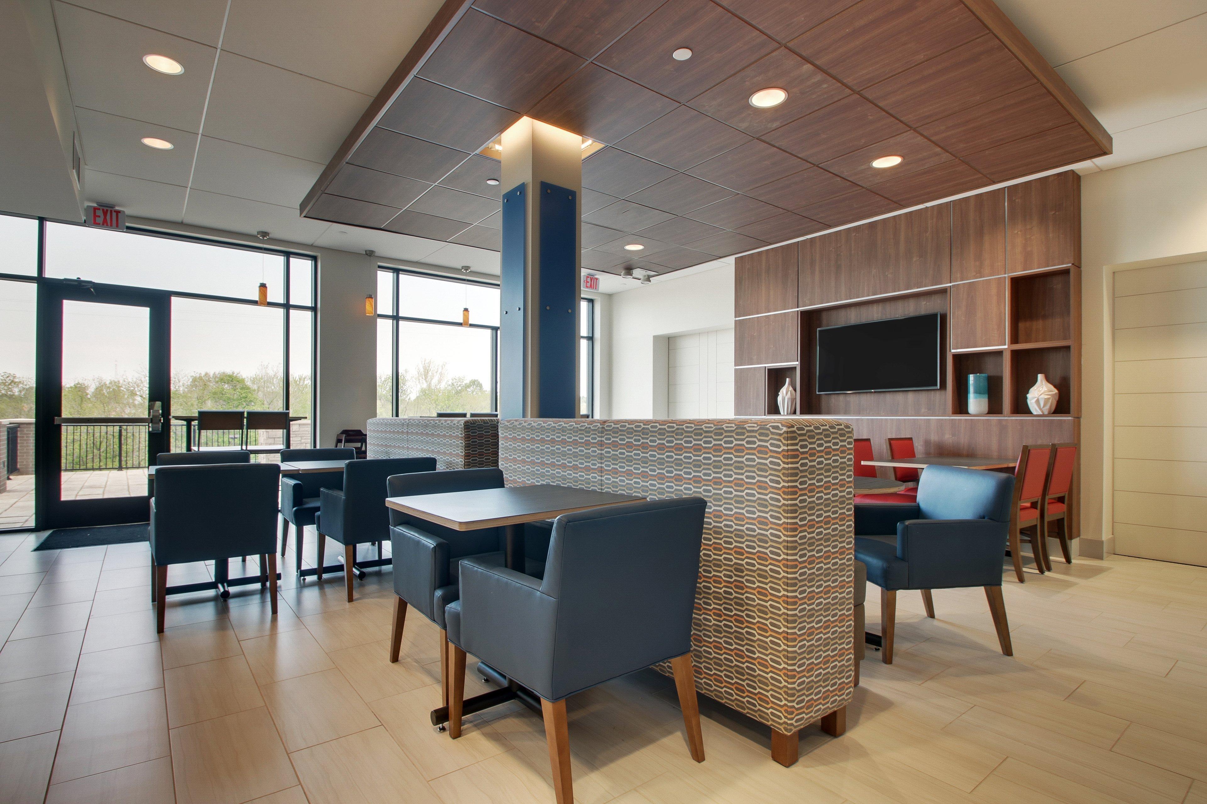 Holiday Inn Express & Suites - Elizabethtown North By Ihg Bagian luar foto